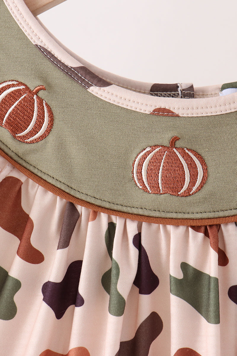 Camouflage Pumpkin Embroidery Ruffle Shorts Set